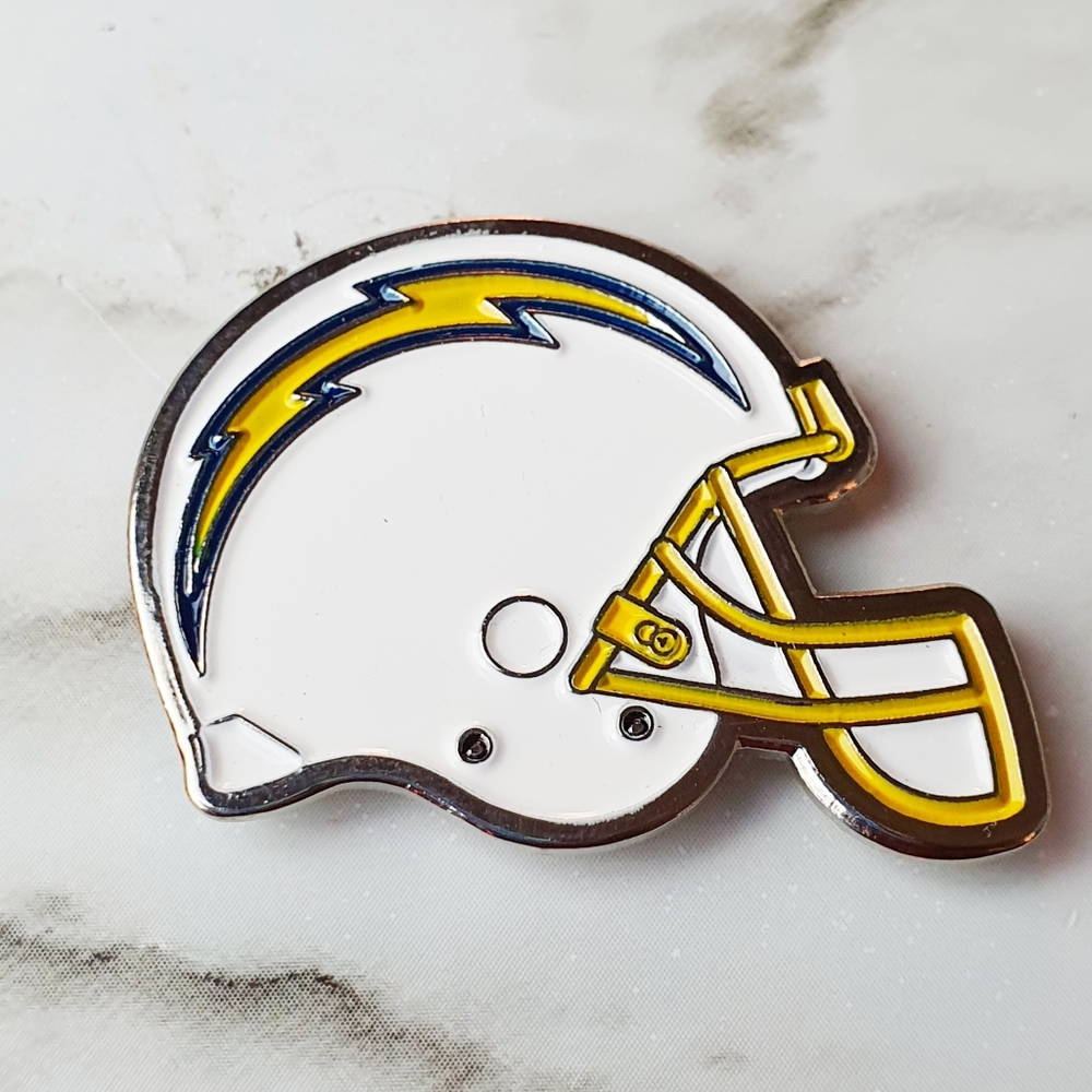 8 for $15  NFL Chargers Helmet Magnet Pin